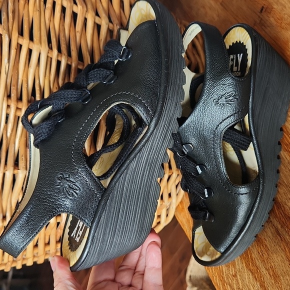 FLY London Mousse Black Lace Up Platform Wedge Sz 39 US 8‎ - Picture 9 of 14